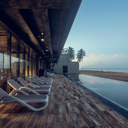 Hotel Pledge Scape Negombo Exterior foto