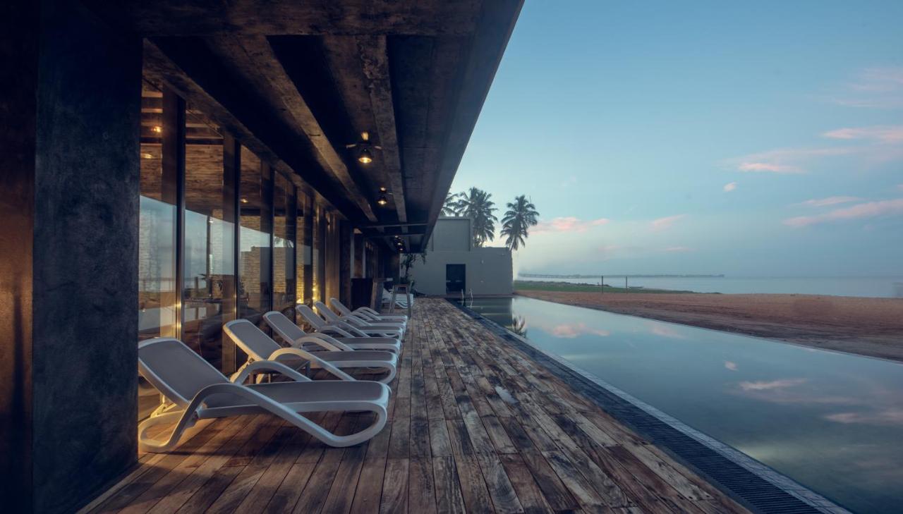 Hotel Pledge Scape Negombo Exterior foto